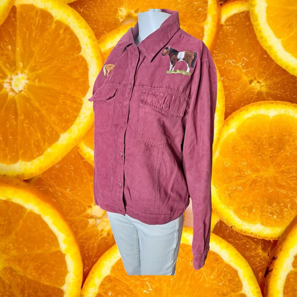 Northern Reflections Women's Maroon Horse‎ Embroidered Button Up Shirt Size M